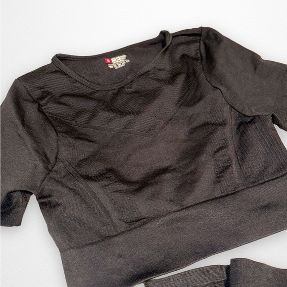 Black workout set - Picture 3 of 4